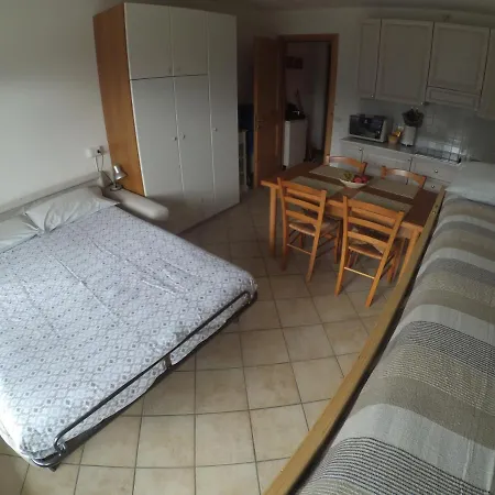 Monolocale Casericc Apartment Piatta